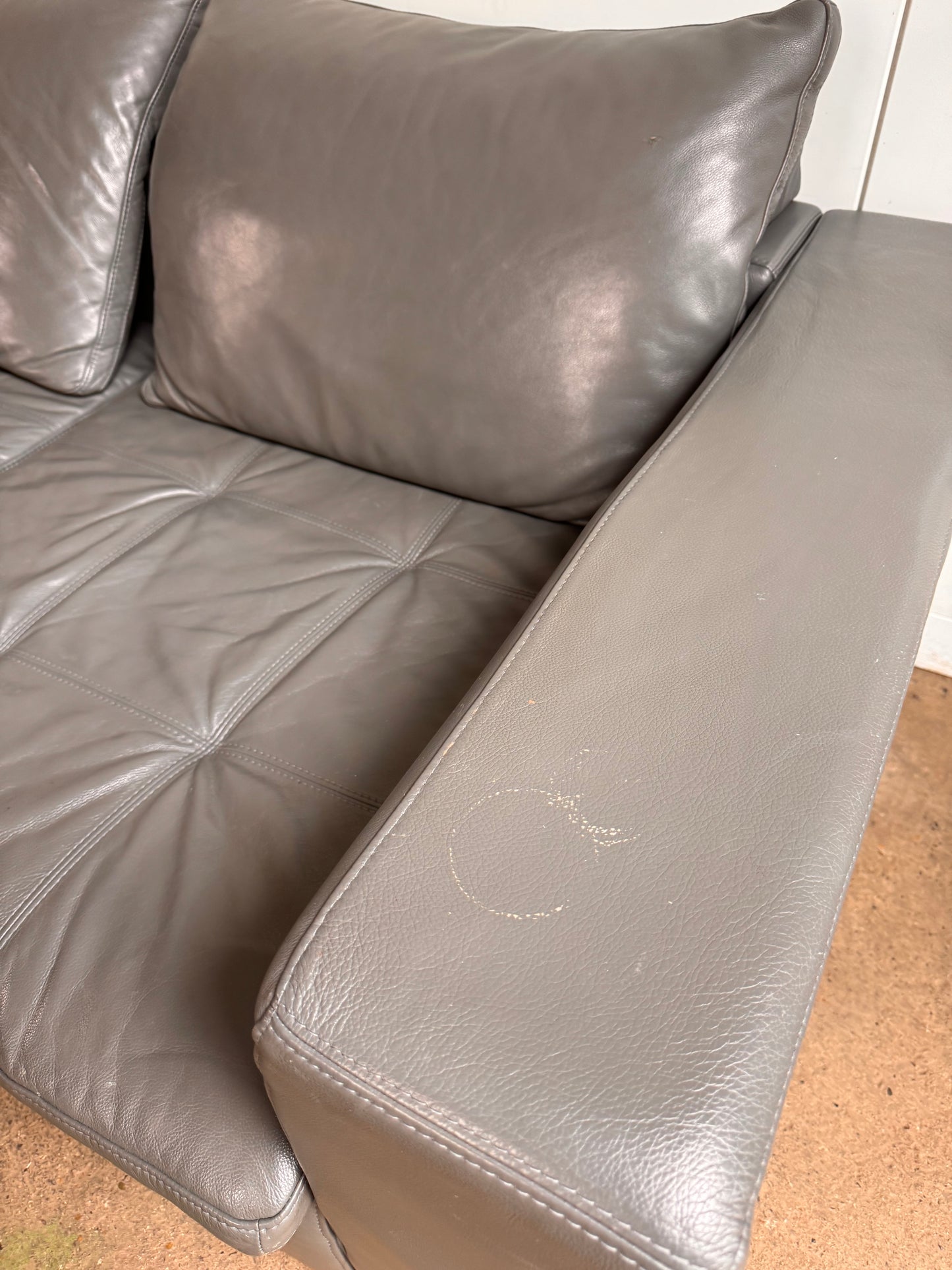 BoConcept Mezzo Grey Leather 4 Seater Sofa