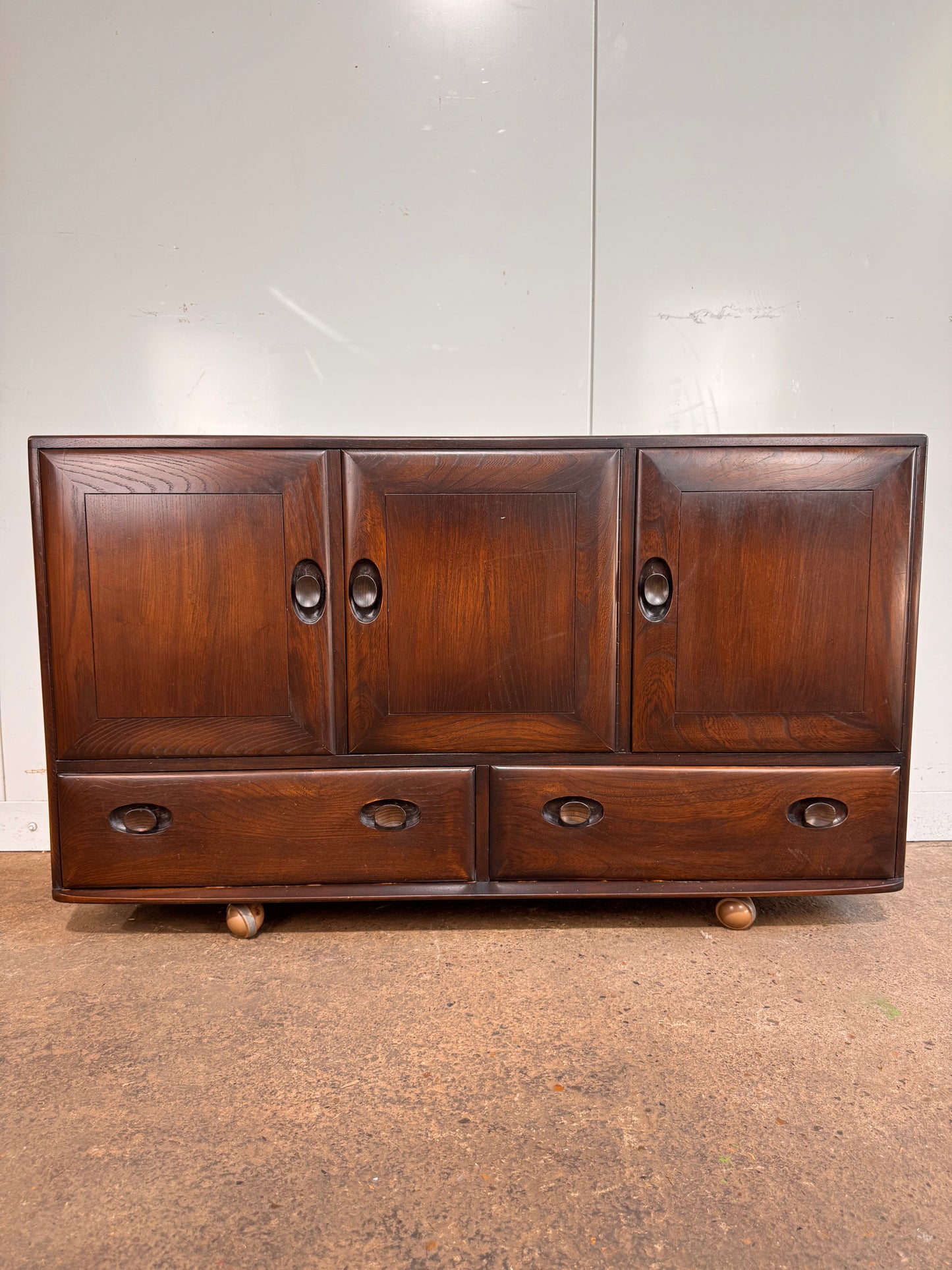 Ercol Windsor Sideboard Traditional Dark Wooden Finish