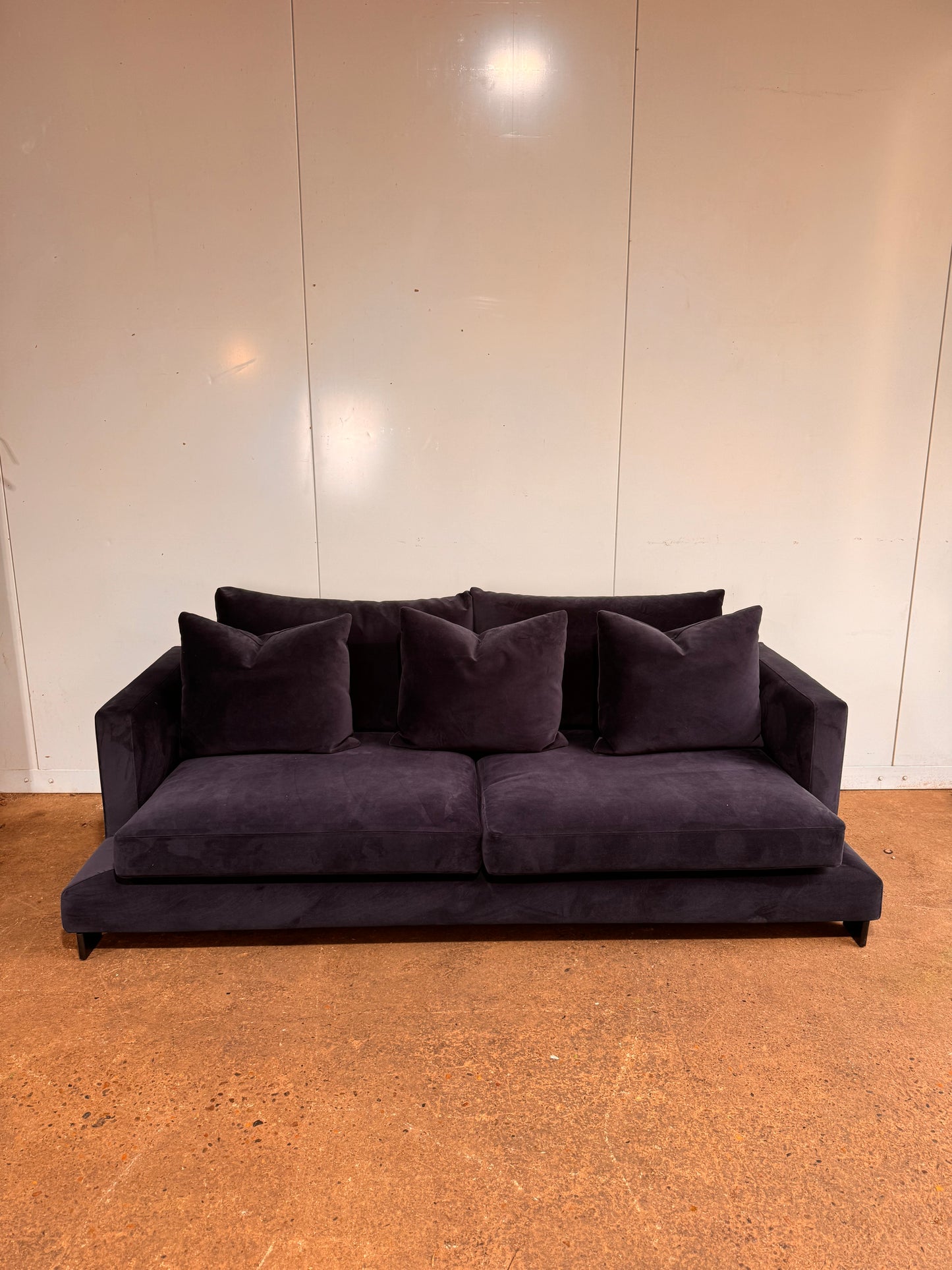 Camerich Lazytime Navy Blue Velvet Sofa