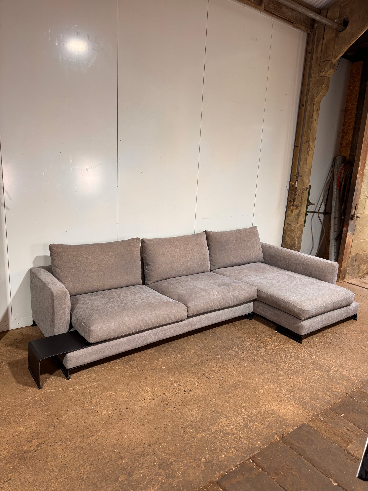 Camerich Lazytime L Shape Sofa & Side Table