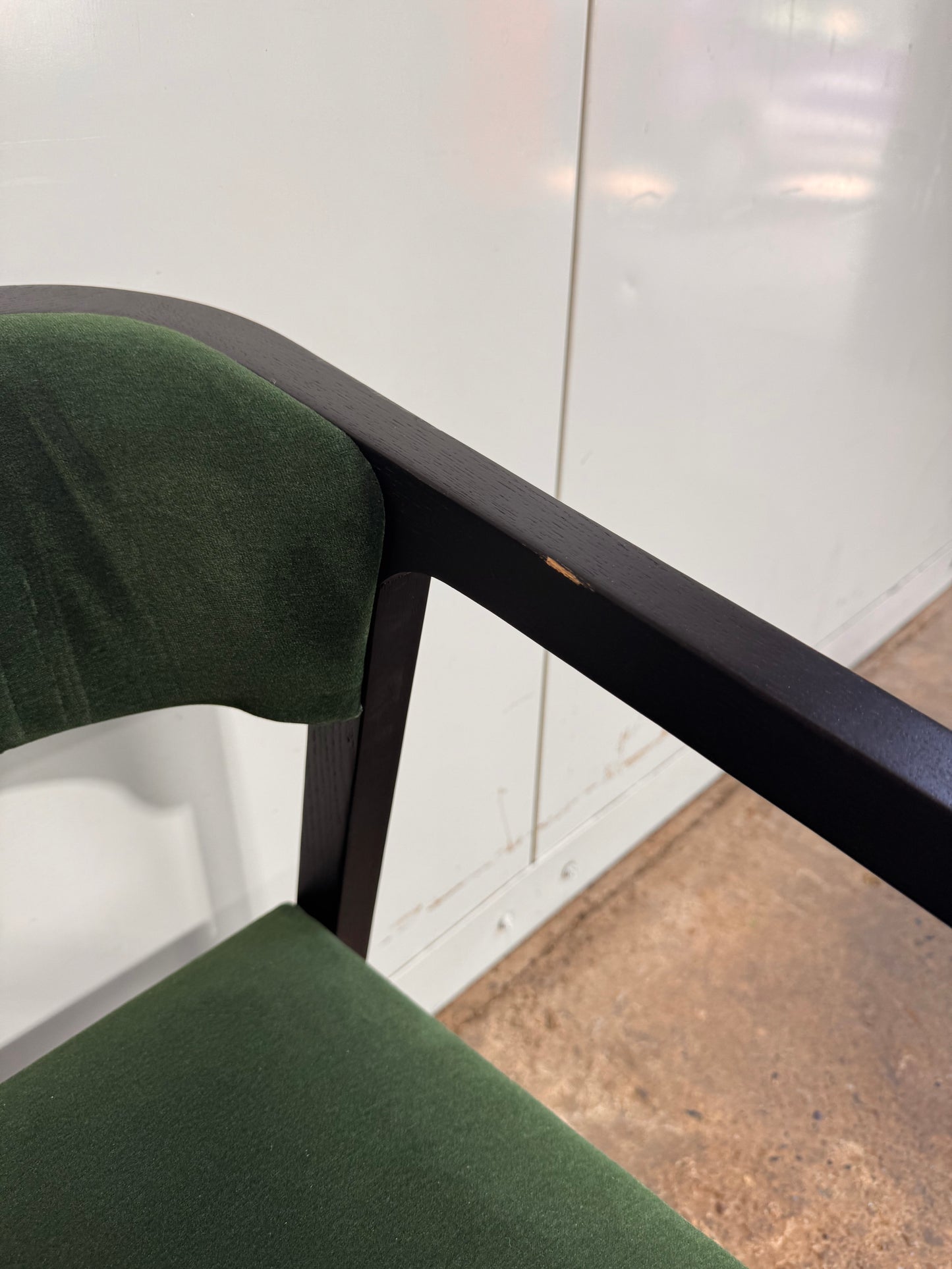 Camerich Green & Black Ming Chair