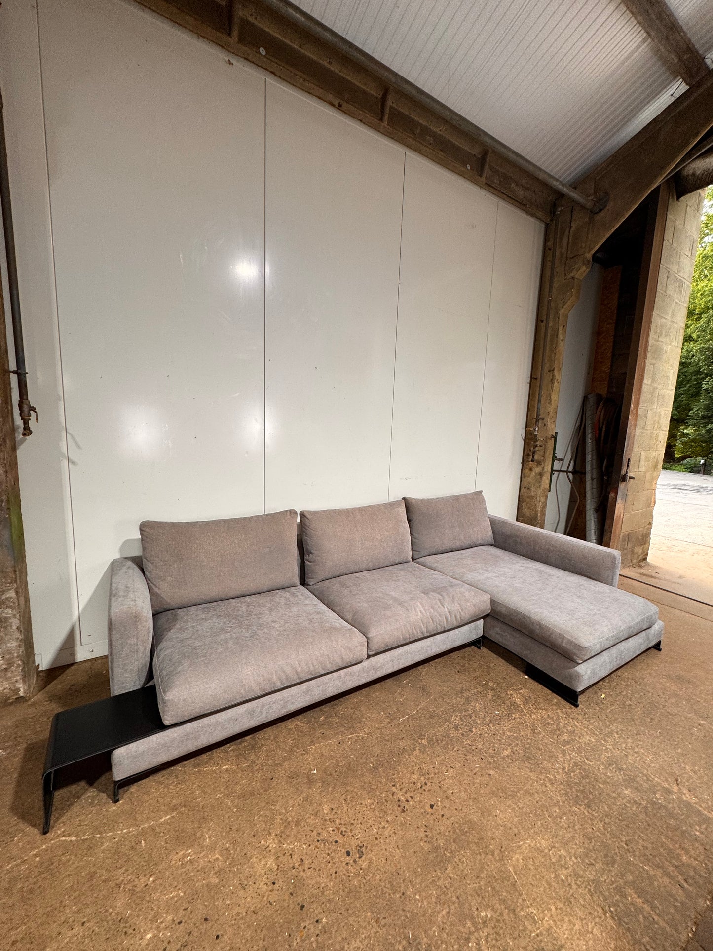 Camerich Lazytime L Shape Sofa & Side Table
