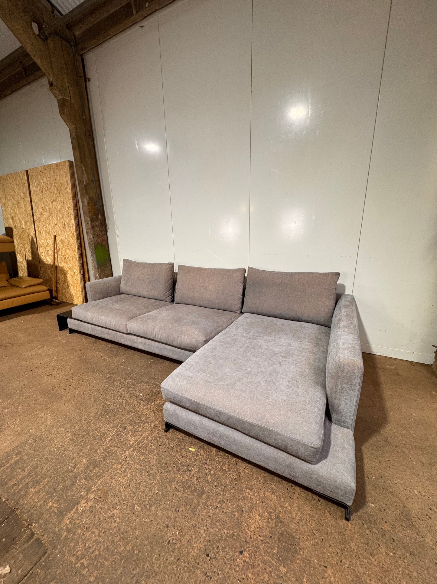 Camerich Lazytime L Shape Sofa & Side Table