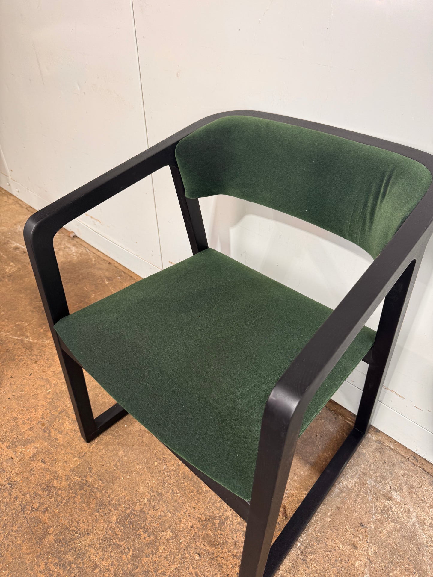 Camerich Green & Black Ming Chair