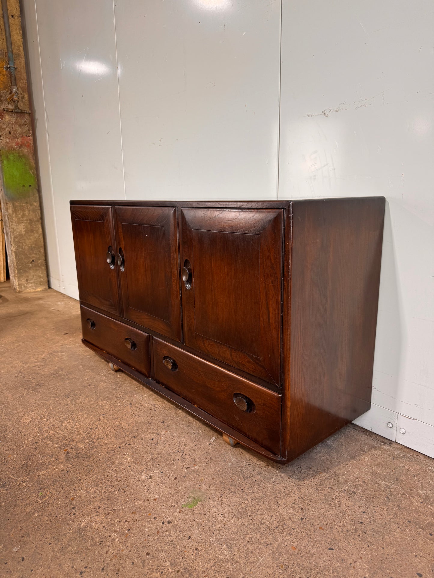 Ercol Windsor Sideboard Traditional Dark Wooden Finish