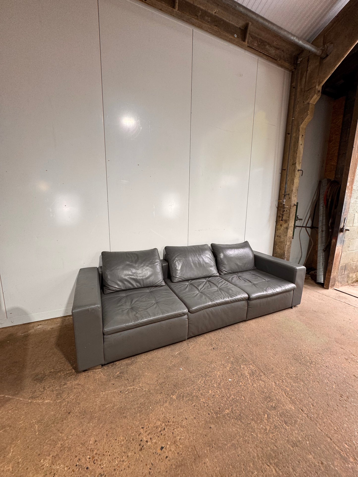 BoConcept Mezzo Grey Leather 4 Seater Sofa