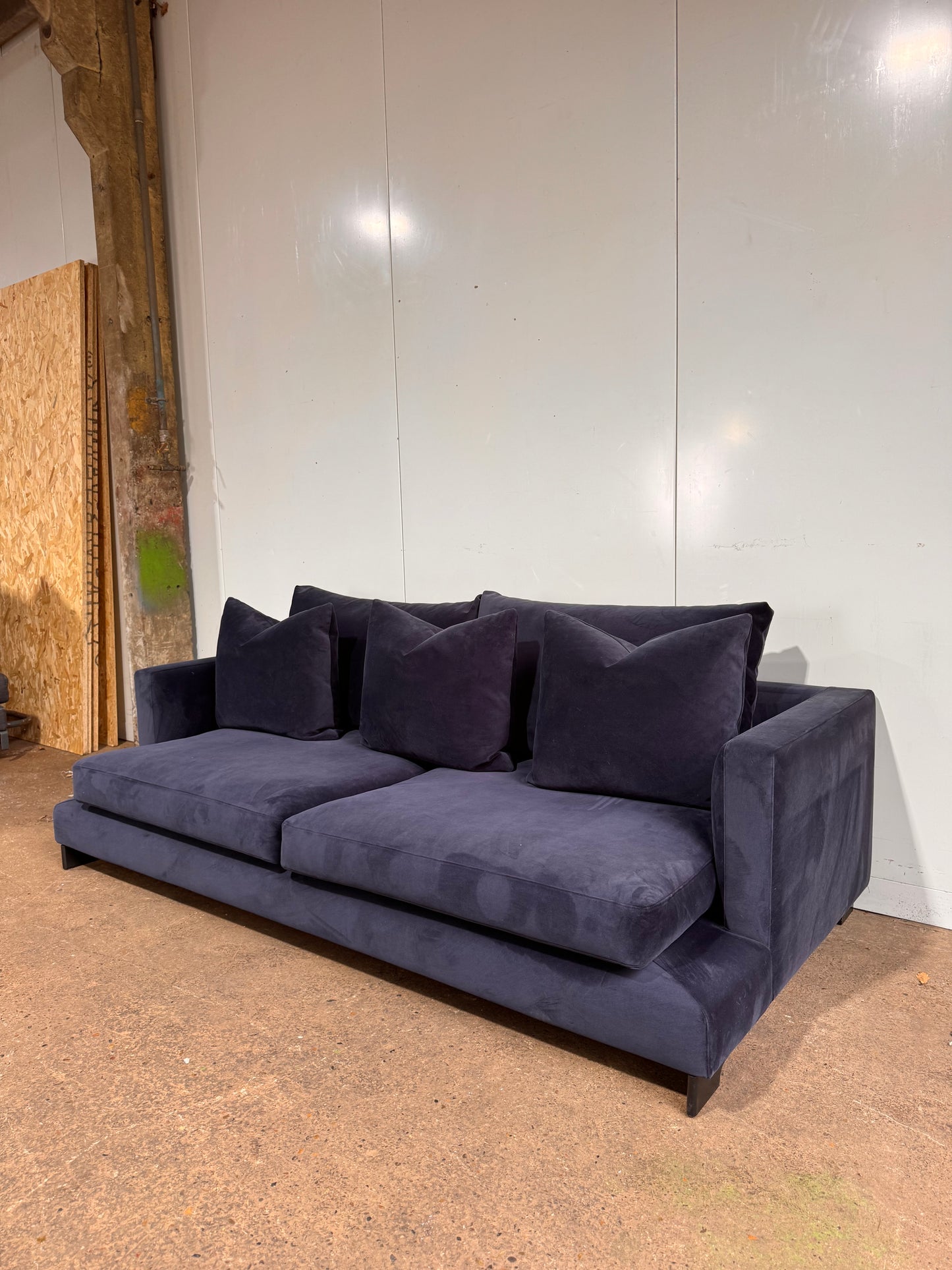Camerich Lazytime Navy Blue Velvet Sofa