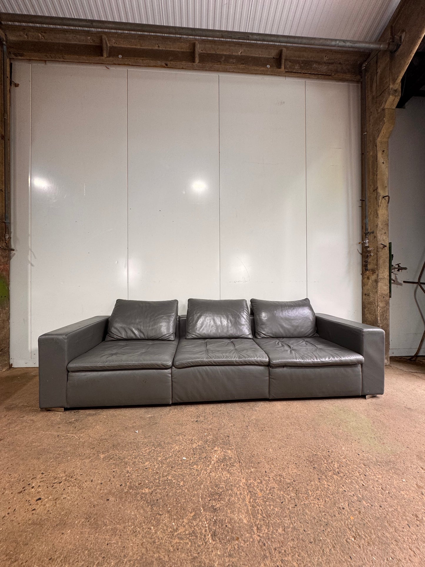 BoConcept Mezzo Grey Leather 4 Seater Sofa