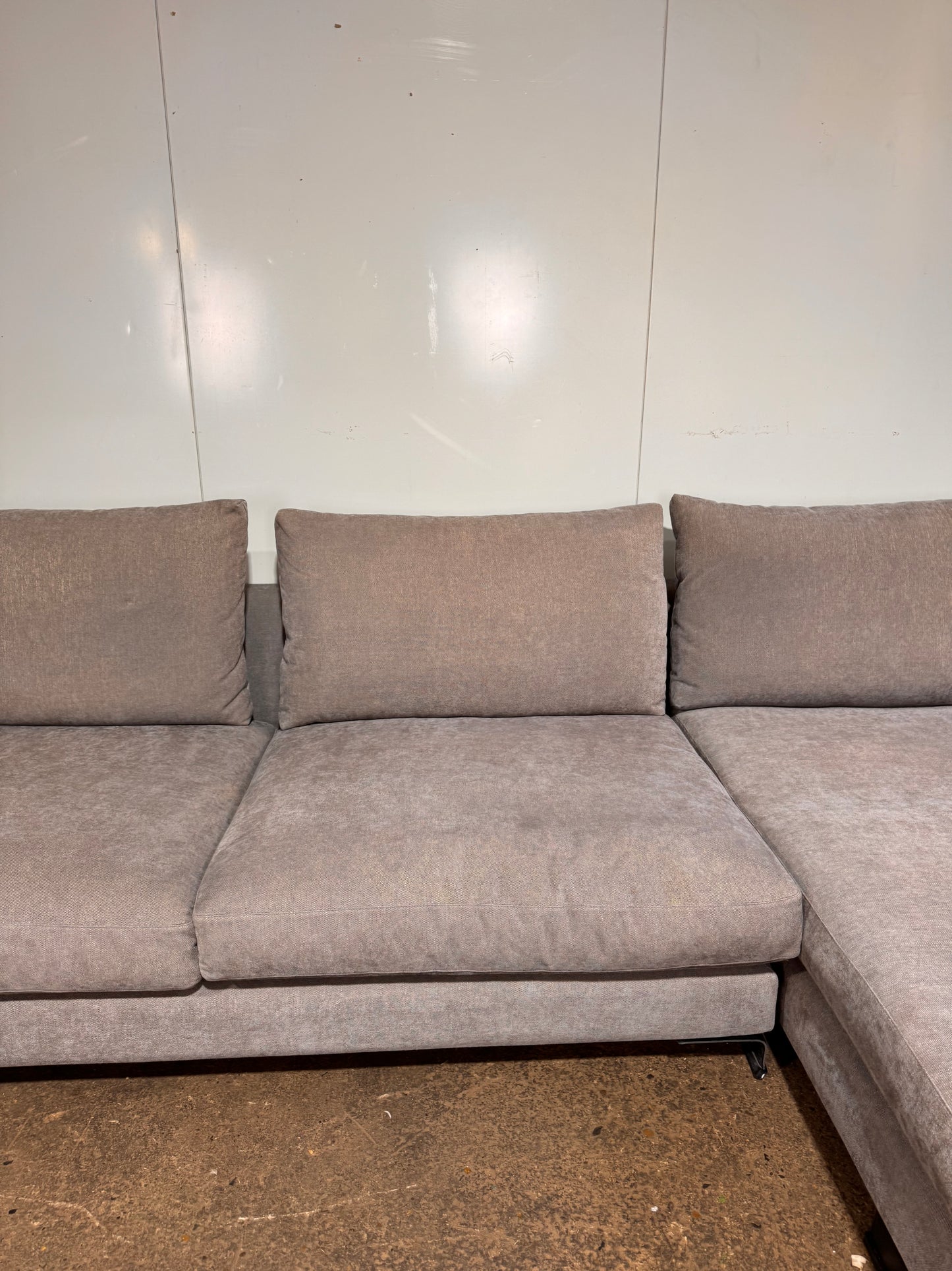 Camerich Lazytime L Shape Sofa & Side Table