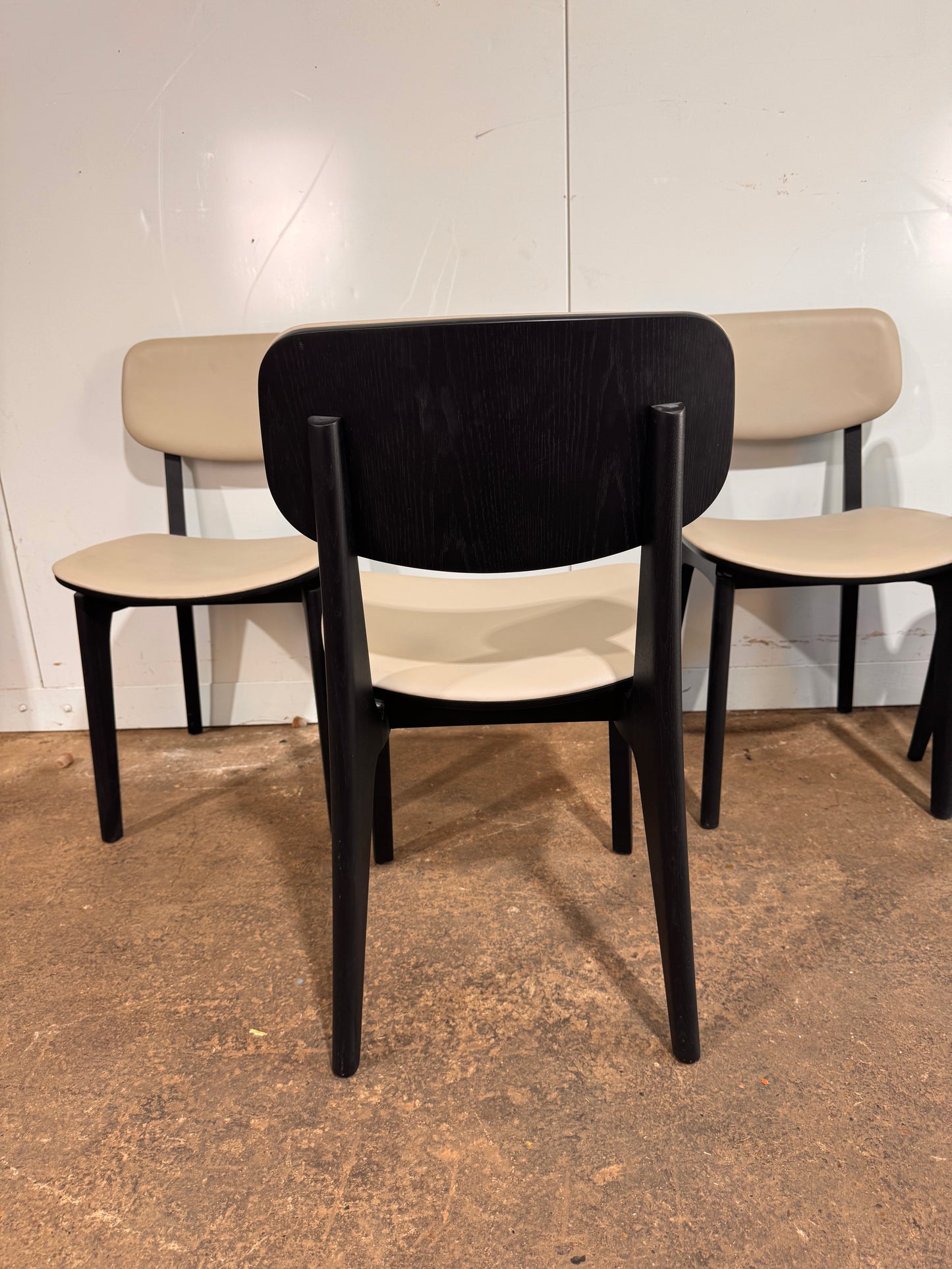 Camerich Set of 6 ‘Leaf’ Dining Chairs